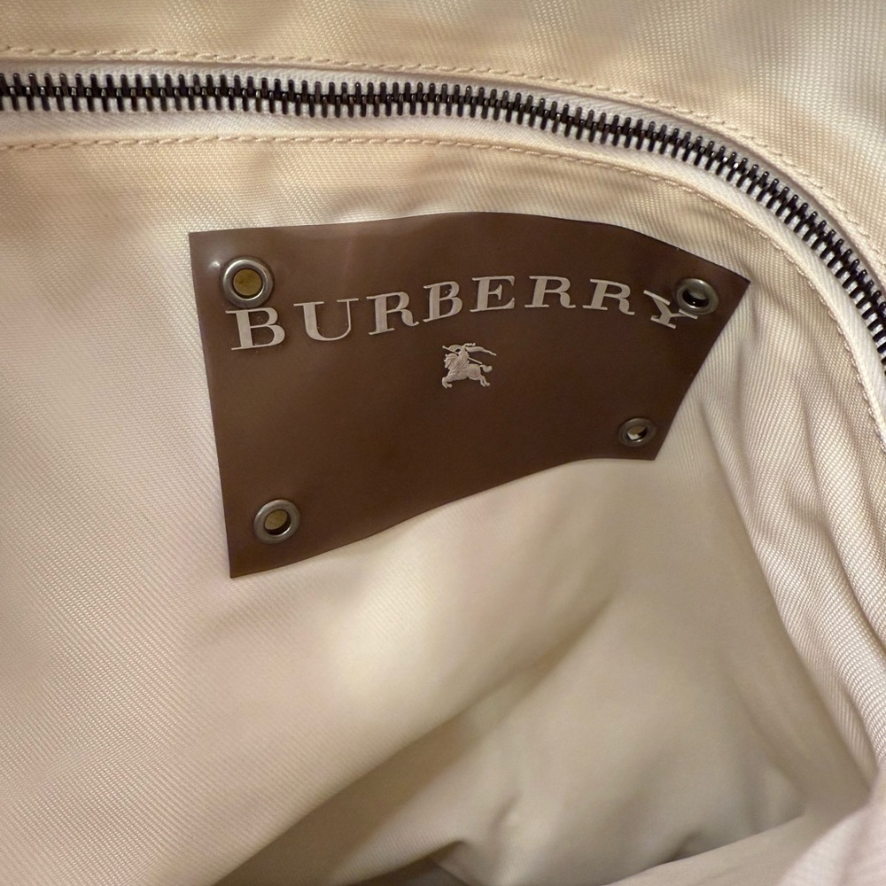Metallic Pink Leather Tote Bag - Picture 4 of 11